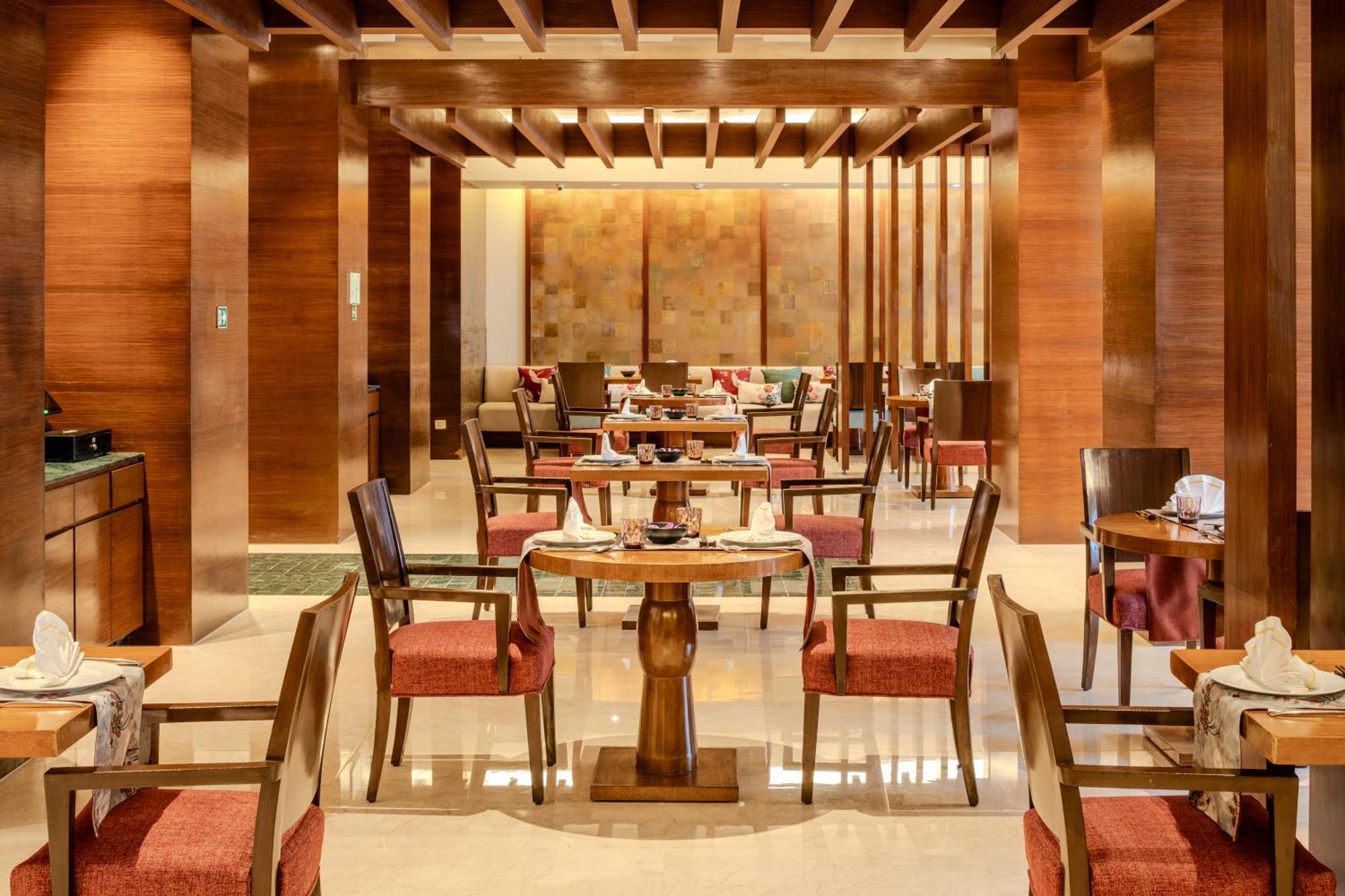 วิวันตา บาย ทาจ - ปานาจี Hotel ปณชี ภายนอก รูปภาพ